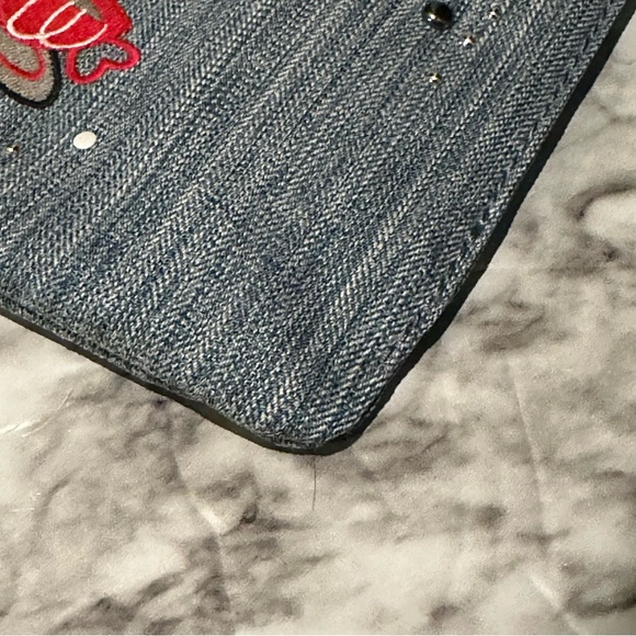 Kipling X Alice in Wonderland Disney pouch - Picture 5 of 7